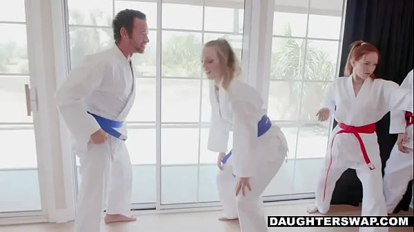 Storia di sesso audio tamil - Unga mulai super ah irukkumma Pakuthi 16 - Video porno animato in 3D del divertimento solista di una ragazza indiana